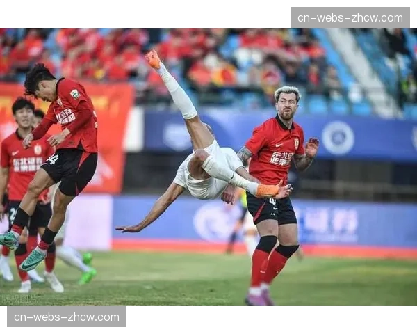中超-费利佩帽子戏法,成都蓉城3-0大胜浙江队终结主场不胜 中超-费利佩帽子戏法,成都蓉城3-0大胜浙江队终结主场不胜