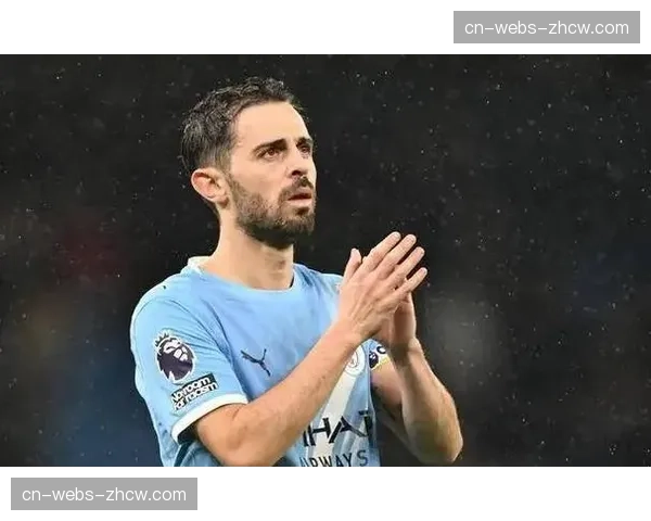 更衣室领袖:镜头记录B席在曼城夺冠后对年轻球员的寄语 更衣室领袖:镜头记录B席在曼城夺冠后对年轻球员的寄语